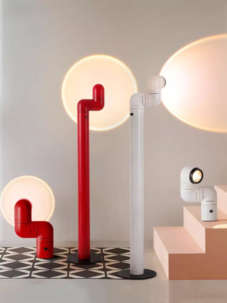 Floor Lamp Tripod - Lámpara de pie estilo espacial español,