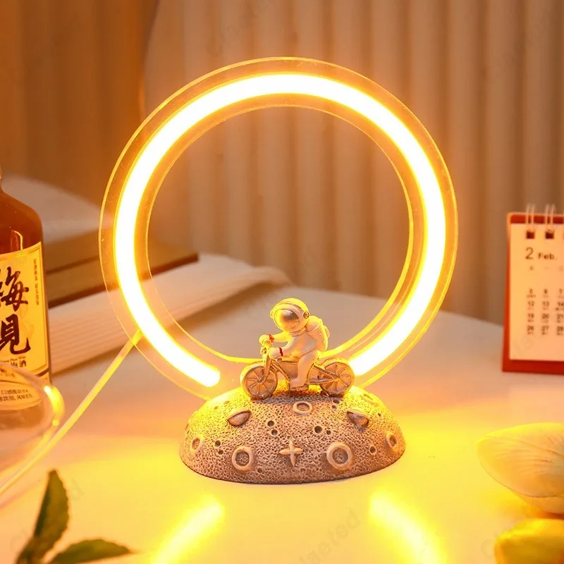 Decor Lighting Fixtures - Lámpara Nocturna LED Creativa de Astronauta,