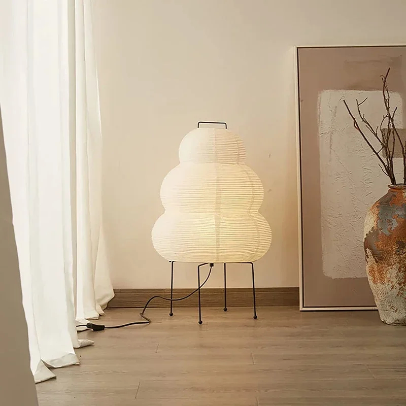 Lámpara de Mesa Akari Noguchi  - Floor Lamp Tripod reseña y precio
