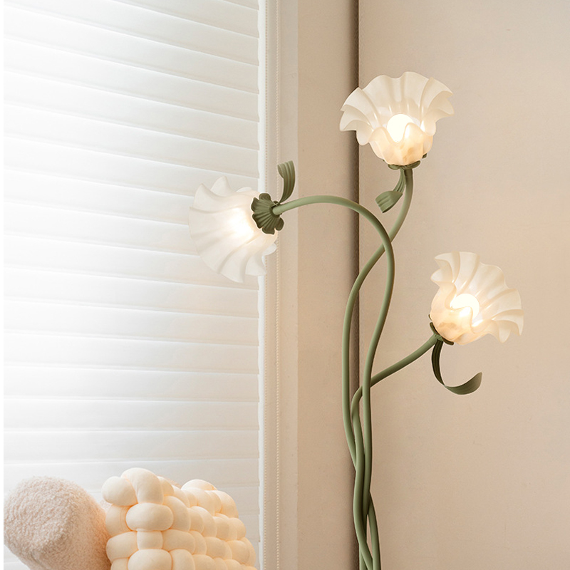 Lámpara de pie de flores E26,  - Floor Lamp Tripod reseña y precio
